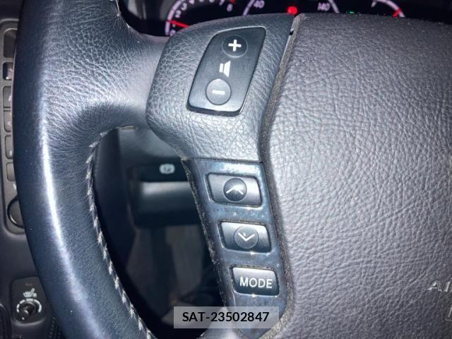 Toyota CROWN SEDAN 2007-08 8411788-23
