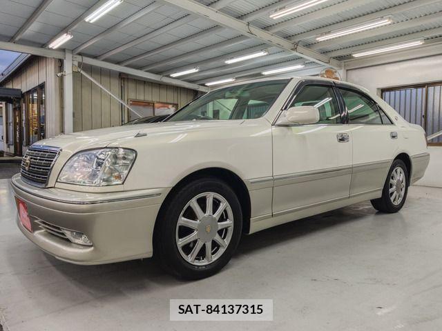 Toyota CROWN SEDAN 2003-09 8411780-11