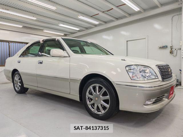 Toyota CROWN SEDAN 2003-09 8411780-13