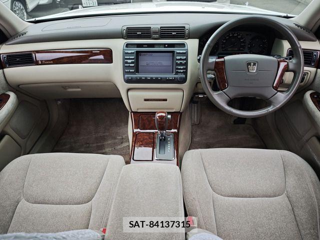 Toyota CROWN SEDAN 2003-09 8411780-5