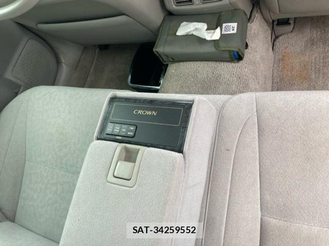 Toyota CROWN SEDAN 2006-02 8411789-12