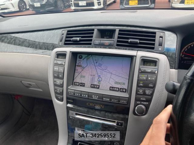 Toyota CROWN SEDAN 2006-02 8411789-17