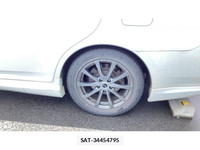 Toyota CROWN SEDAN 2012-03 8411782-11