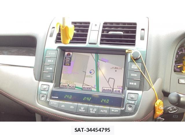 Toyota CROWN SEDAN 2012-03 8411782-17
