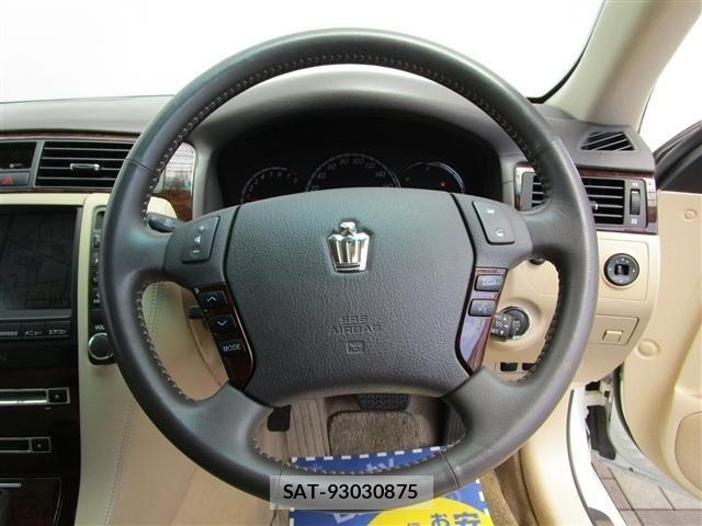 Toyota CROWN SEDAN 2007-11 8411784-11