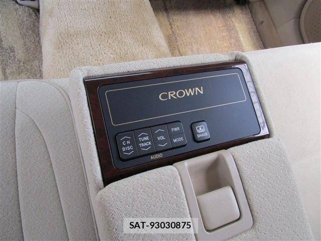 Toyota CROWN SEDAN 2007-11 8411784-15