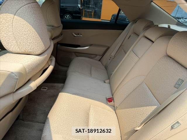 Toyota CROWN SEDAN 2010-03 8411783-18