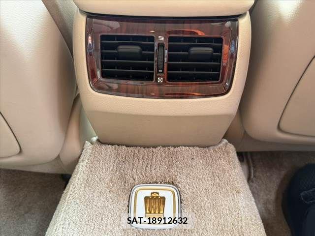 Toyota CROWN SEDAN 2010-03 8411783-21