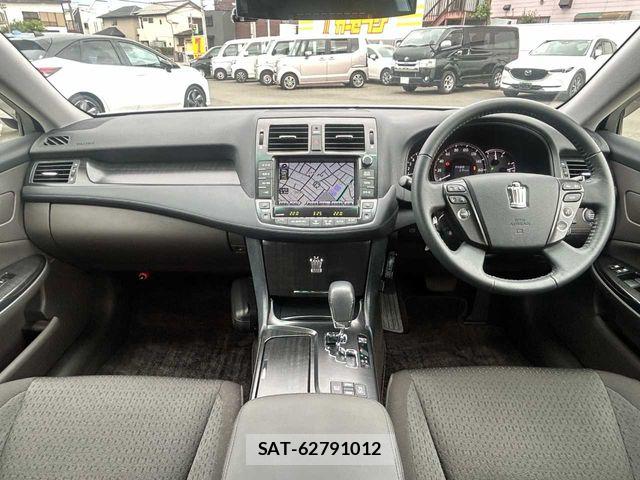 Toyota CROWN SEDAN 2008-03 8411778-2