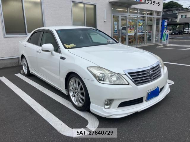 Toyota CROWN SEDAN 2010-07 8411004-0