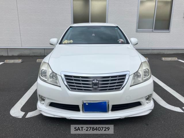 Toyota CROWN SEDAN 2010-07 8411004-1