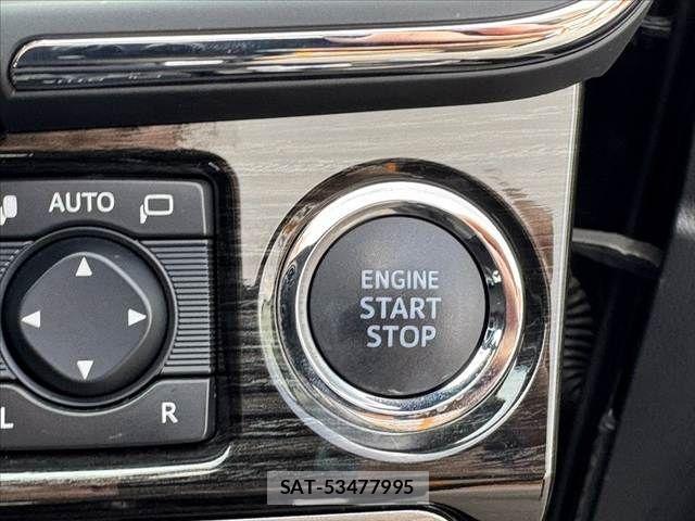 Toyota CROWN SEDAN 2016-08 8411777-25