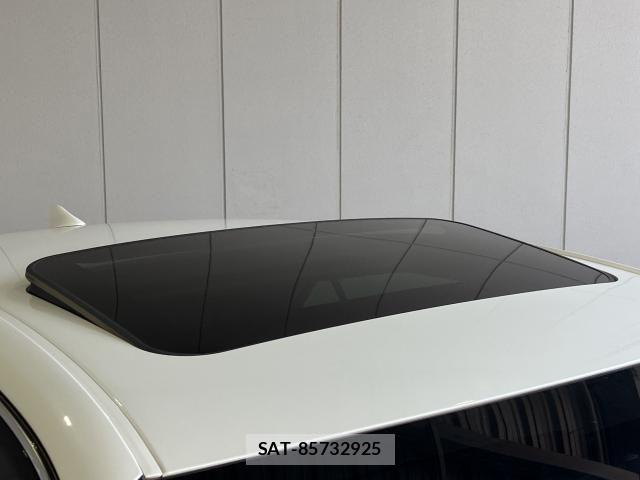 Toyota CROWN SEDAN 2018-02 8411773-8
