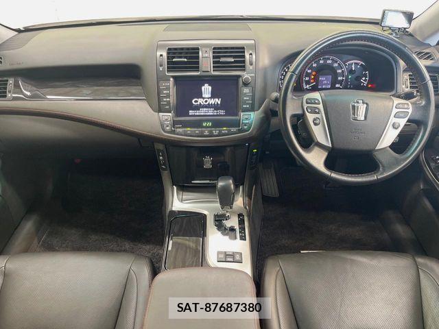 Toyota CROWN SEDAN 2011-10 8411779-1