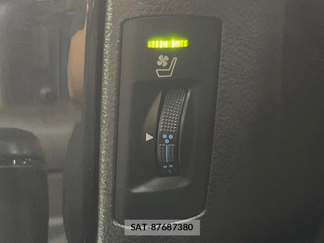 Toyota CROWN SEDAN 2011-10 8411779-8