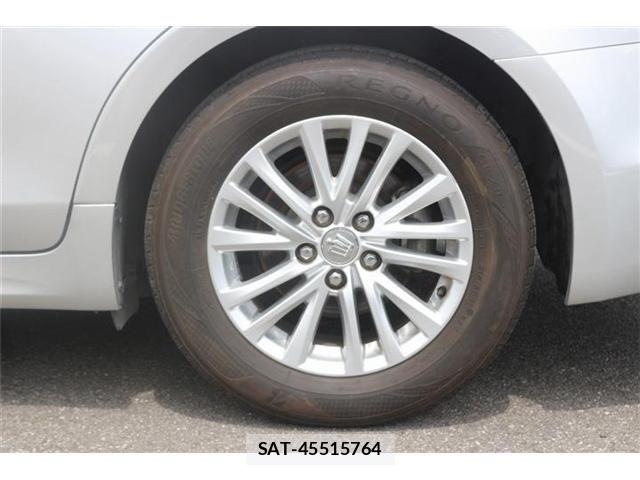 Toyota CROWN SEDAN 2017-04 8438021-19