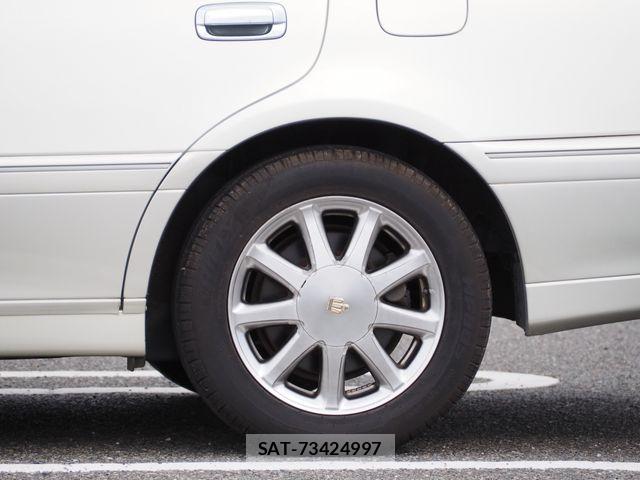 Toyota CROWN SEDAN 2003-11 8438022-10