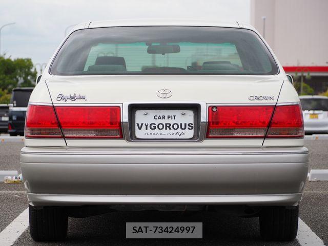 Toyota CROWN SEDAN 2003-11 8438022-11