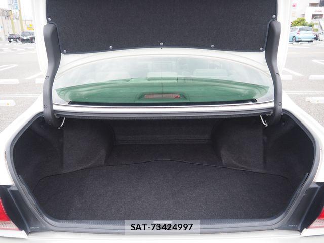 Toyota CROWN SEDAN 2003-11 8438022-25