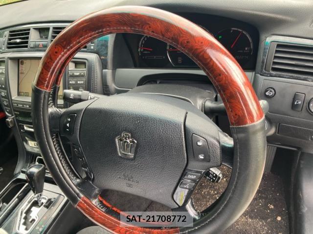 Toyota CROWN SEDAN 2005-12 8438025-17