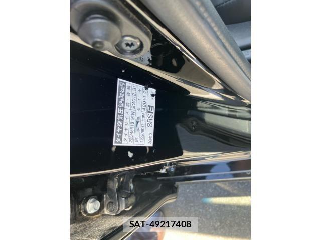 Toyota CROWN SEDAN 2015-11 8438020-28