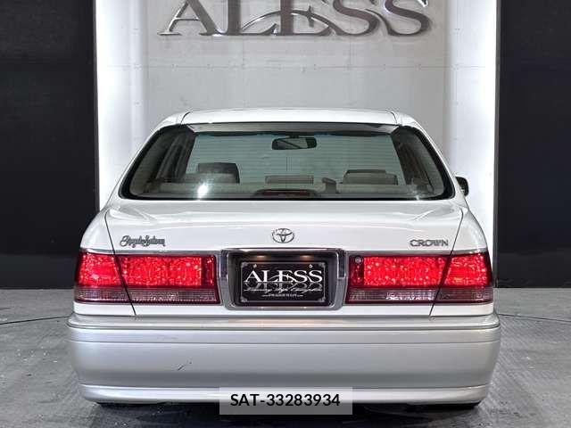 Toyota CROWN SEDAN 2002-05 8457216-14
