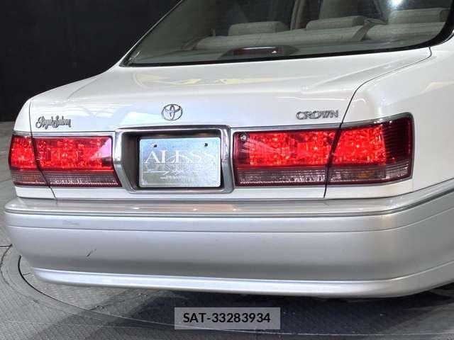 Toyota CROWN SEDAN 2002-05 8457216-7