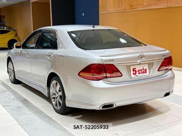 Toyota CROWN SEDAN 2009-06 8457218-12