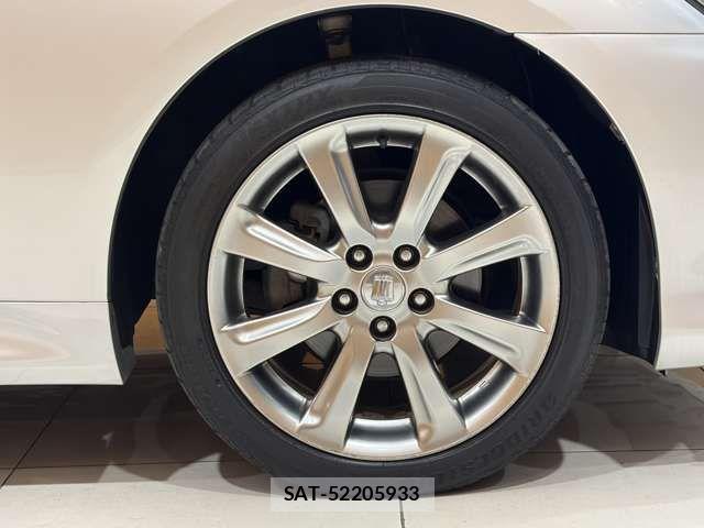 Toyota CROWN SEDAN 2009-06 8457218-19