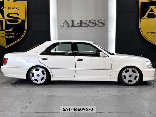 Toyota CROWN SEDAN 2003-11 8457217-15