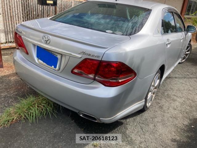 Toyota CROWN SEDAN 2009-08 8485203-2