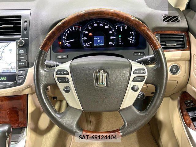 Toyota CROWN SEDAN 2012-05 8524159-10