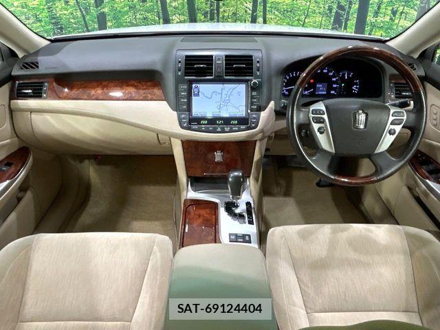 Toyota CROWN SEDAN 2012-05 8524159-1