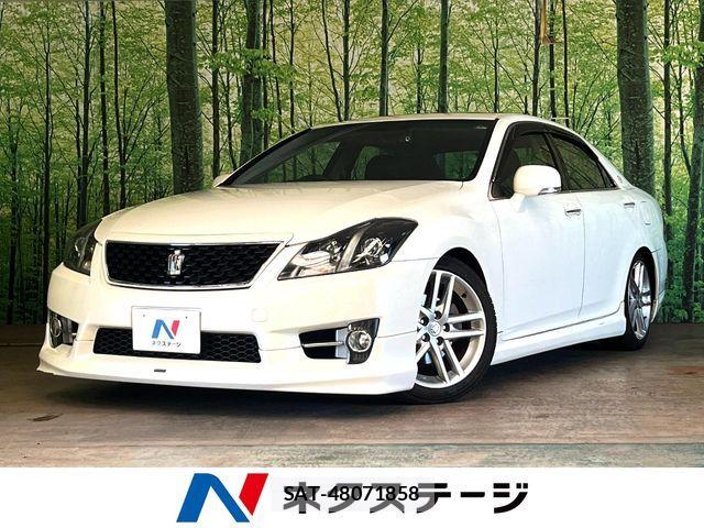 Toyota CROWN SEDAN 2011-12 8561540-0