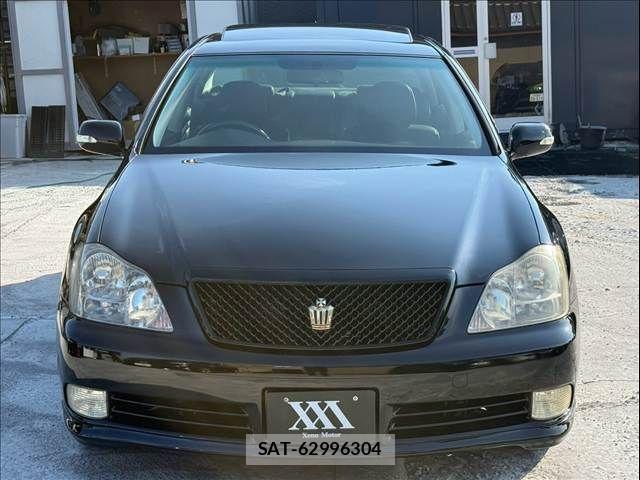 Toyota CROWN SEDAN 2005-04 8561541-1