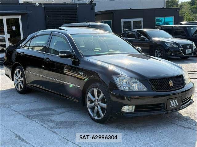 Toyota CROWN SEDAN 2005-04 8561541-4