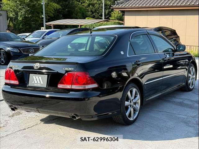 Toyota CROWN SEDAN 2005-04 8561541-5