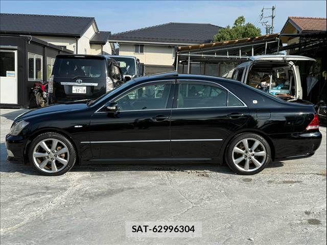Toyota CROWN SEDAN 2005-04 8561541-7