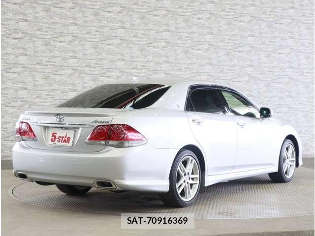 Toyota CROWN SEDAN 2012-04 8561538-17