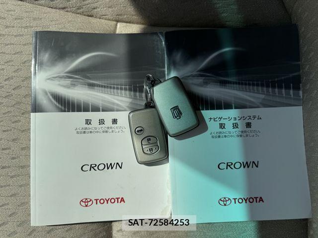 Toyota CROWN SEDAN 2009-11 8561539-29