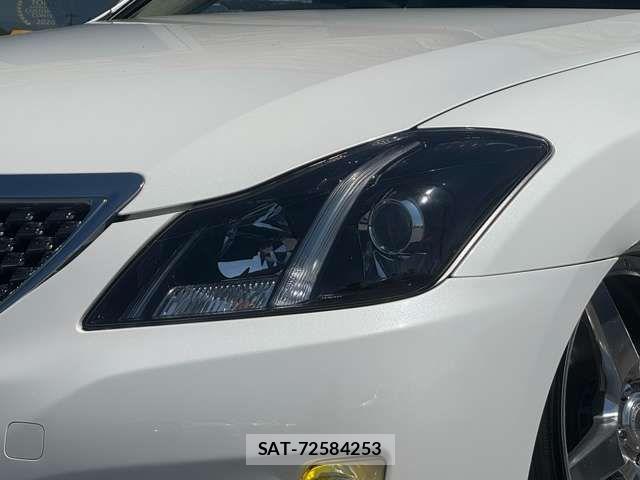 Toyota CROWN SEDAN 2009-11 8561539-7