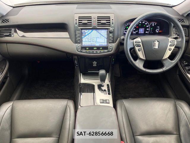 Toyota CROWN SEDAN 2012-02 8561537-1