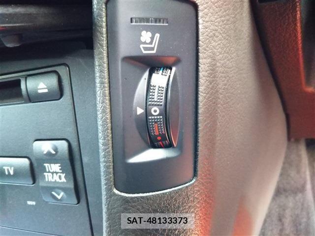 Toyota CROWN SEDAN 2012-09 8626276-10