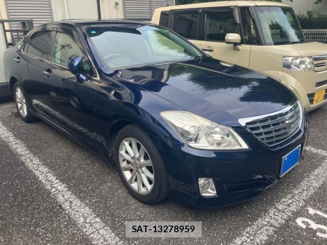 Toyota CROWN SEDAN 2010-01 8626279-1