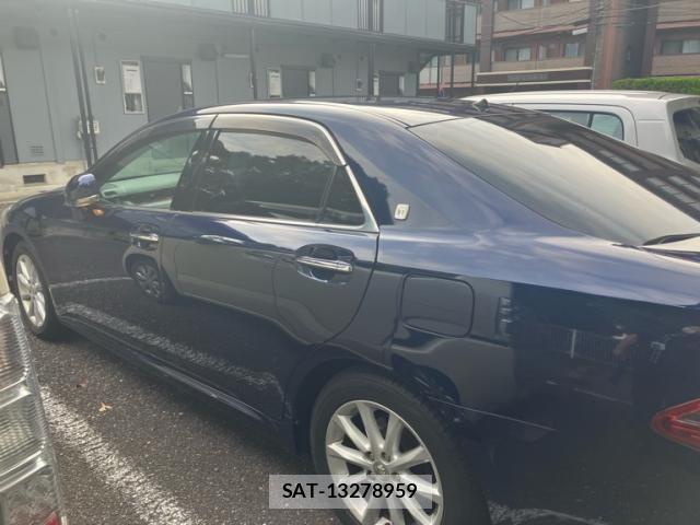 Toyota CROWN SEDAN 2010-01 8626279-3