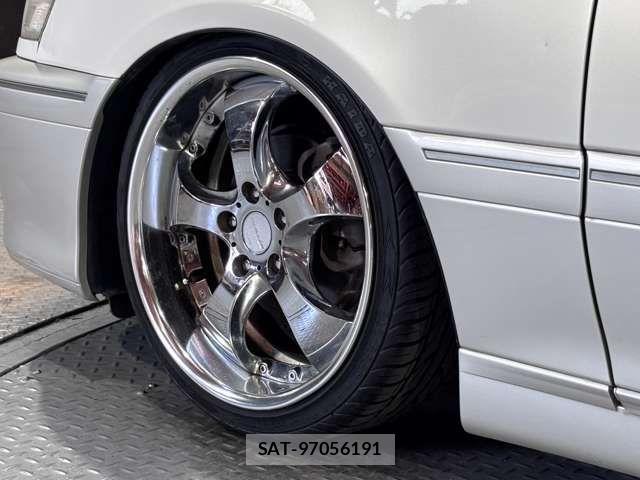 Toyota CROWN SEDAN 2003-11 8626270-16