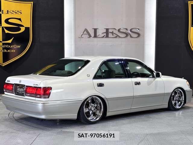 Toyota CROWN SEDAN 2003-11 8626270-2