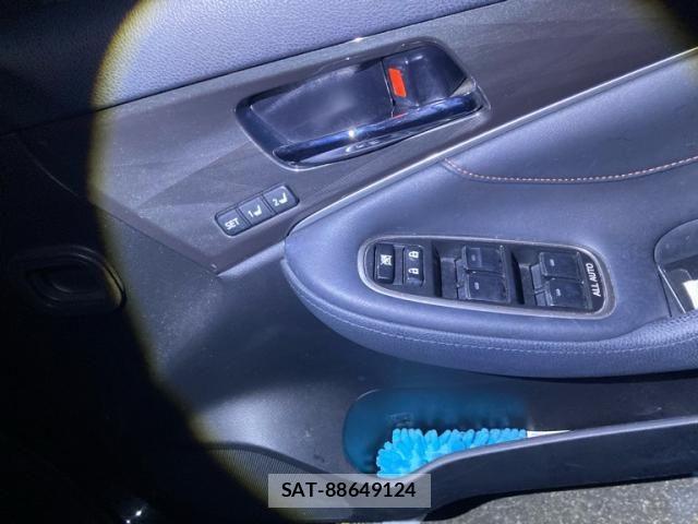 Toyota CROWN SEDAN 2013-07 8626273-15