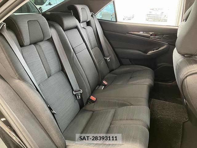Toyota CROWN SEDAN 2013-01 8626268-11