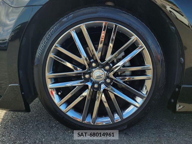 Toyota CROWN SEDAN 2017-10 8626269-9